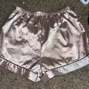 Amazon, Size M, Light pink + black lines, Silky